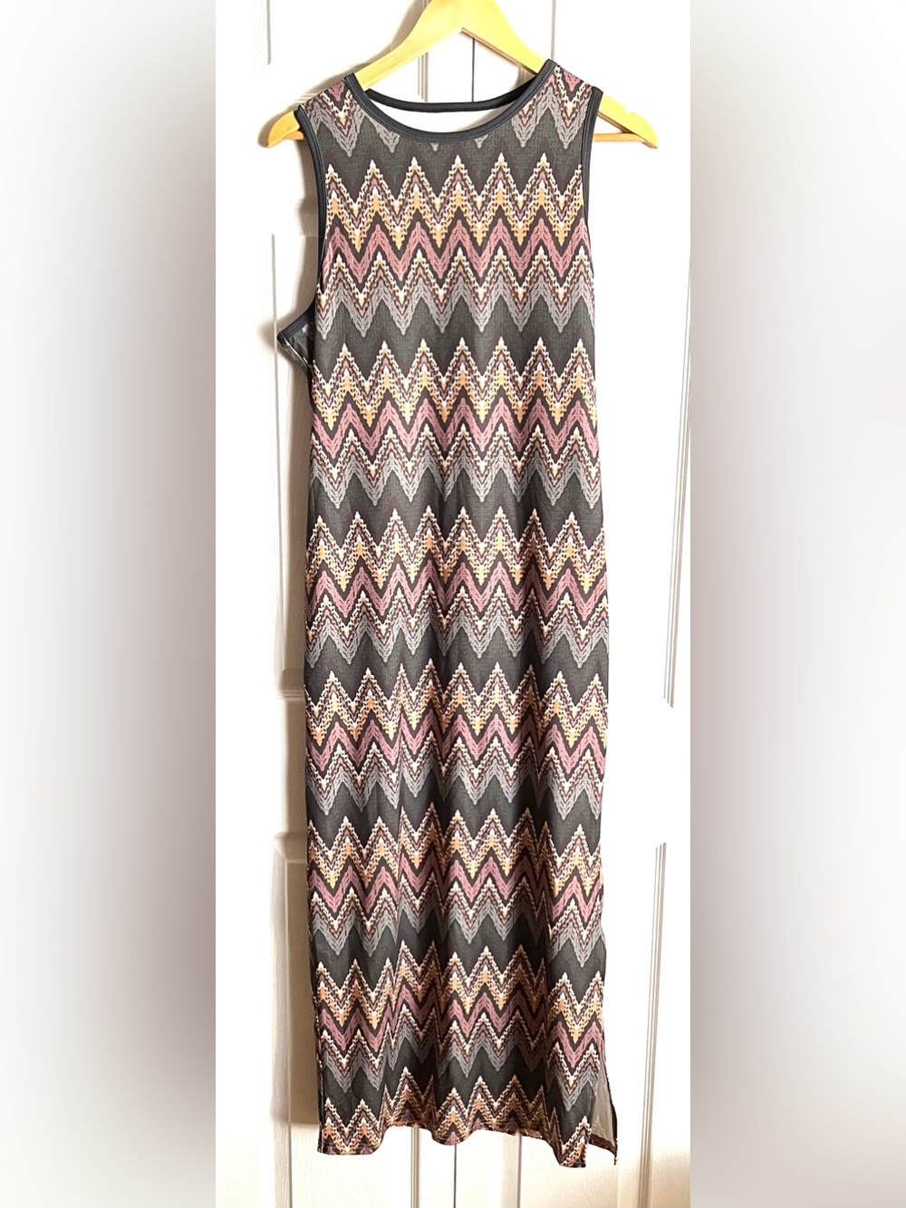 ✨ NWOT SHEIN Chevron Zig-Zag Maxi Bodycon Dress - Size Large ✨